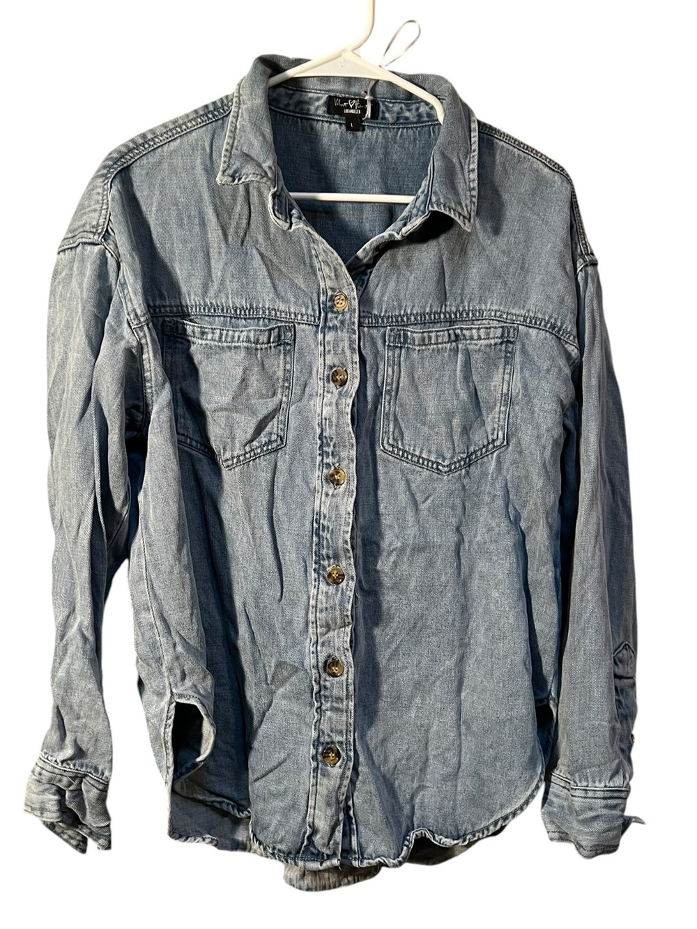 Velvet Heart Women’s Size Large Button Down Shirt Denim Light Medium Wash Chest